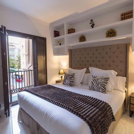 The Clock House Luxury Urban Suites Μάλαγα Εξωτερικό φωτογραφία