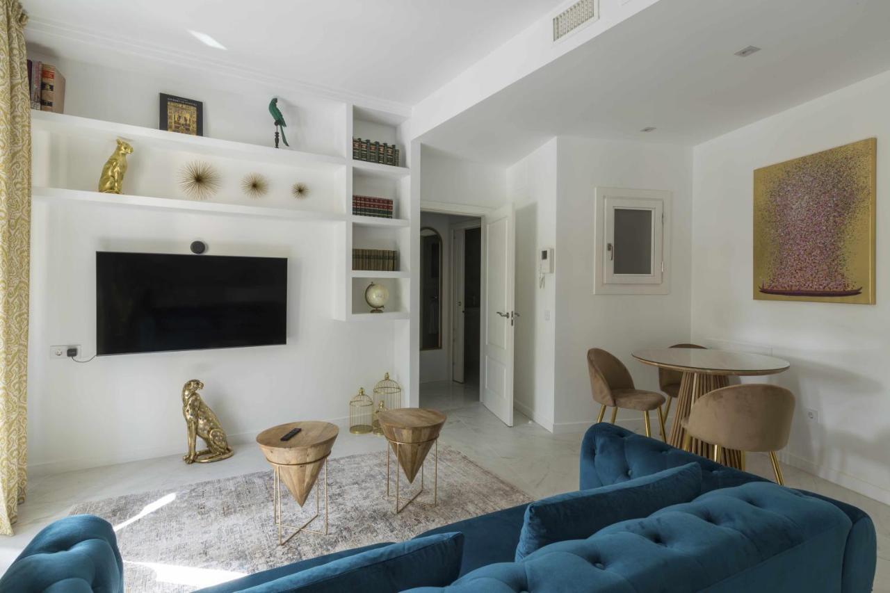 The Clock House Luxury Urban Suites Μάλαγα Δωμάτιο φωτογραφία