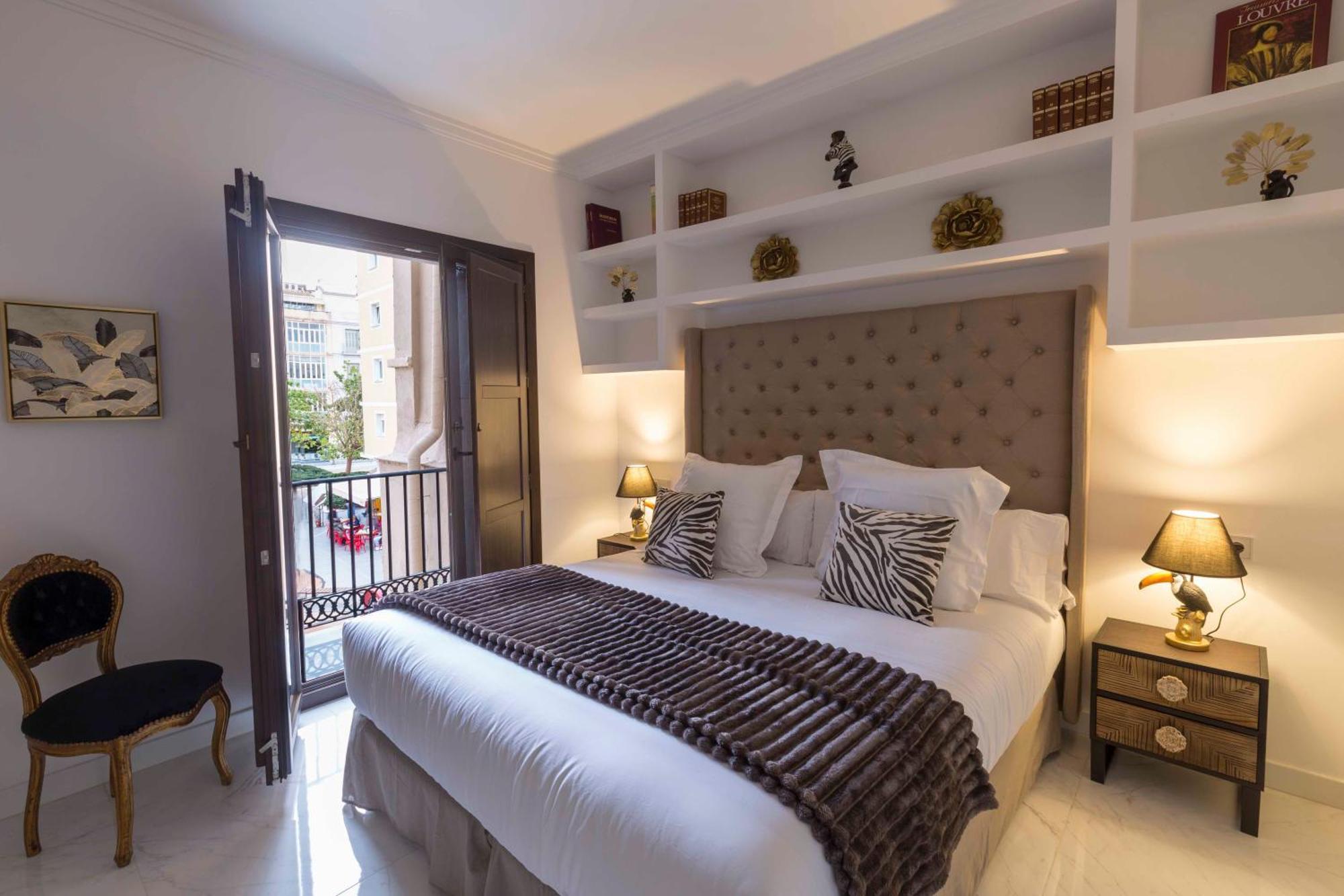 The Clock House Luxury Urban Suites Μάλαγα Εξωτερικό φωτογραφία