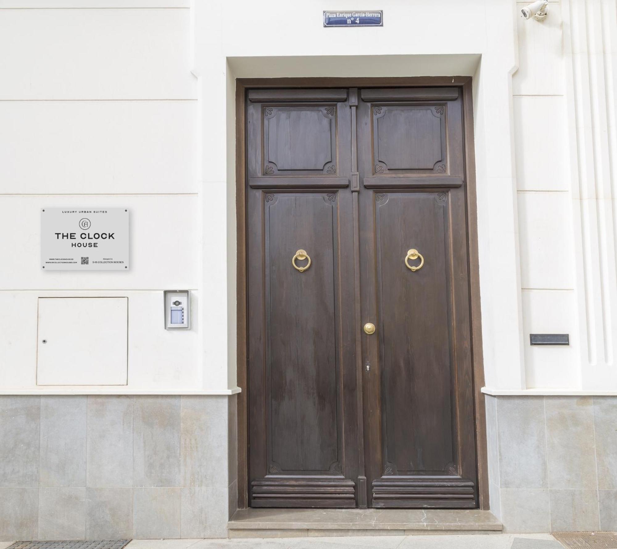 The Clock House Luxury Urban Suites Μάλαγα Εξωτερικό φωτογραφία
